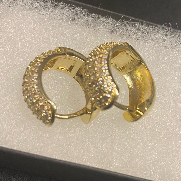 18K GOLD FILLED ROUNDED PAVE CZ HUGGIES - Picture 8 of 11